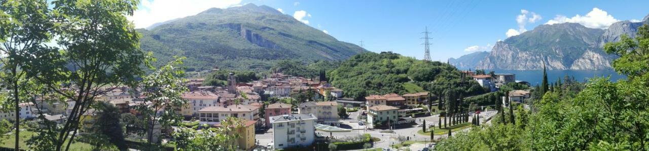 Albergo Garni Francesco Torbole Sul Garda Exteriör bild